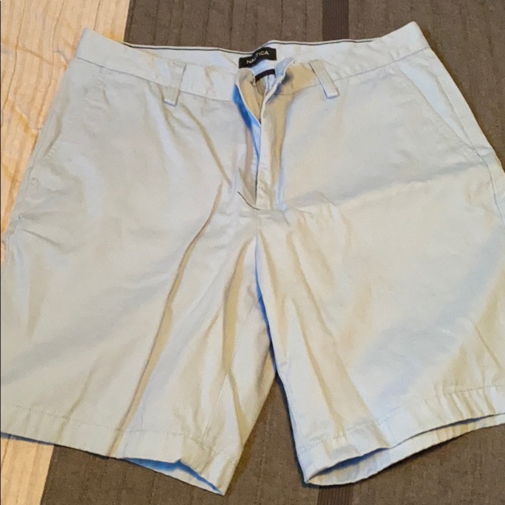 Nautica Men’s light blue shorts